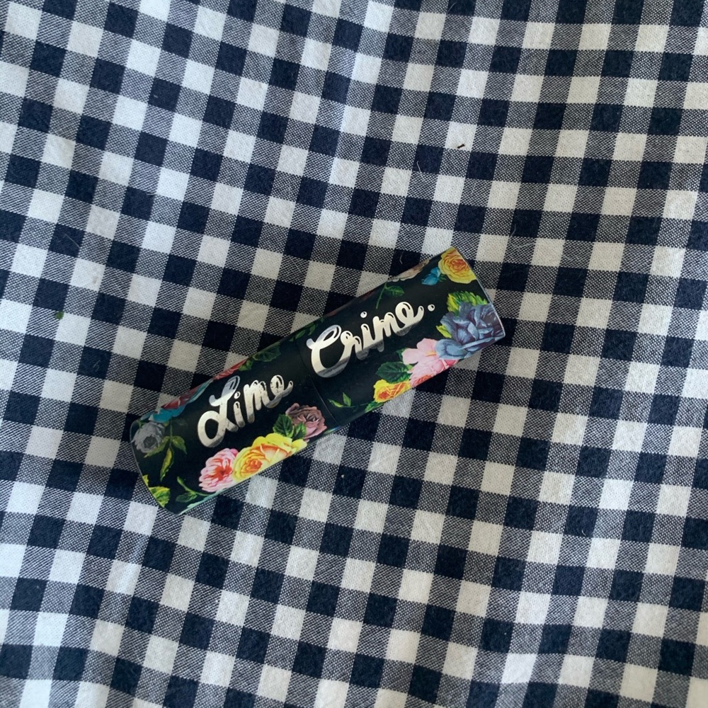 Lime Crime Perlees lipstick in ASPHALT